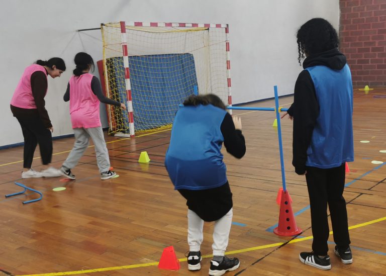 Sensibilisation aux discriminations pour les élèves de 2 MGATL et 2 MTNE.