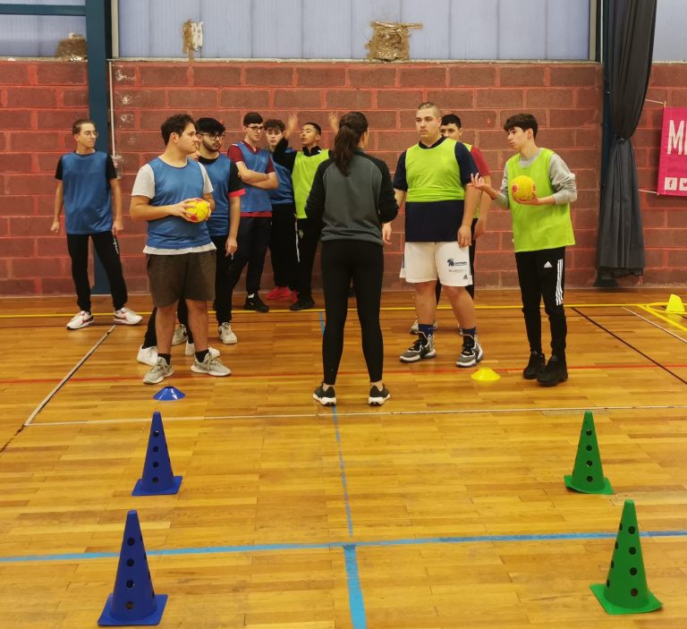 Sensibilisation aux discriminations pour les élèves de 2 MGATL et 2 MTNE.