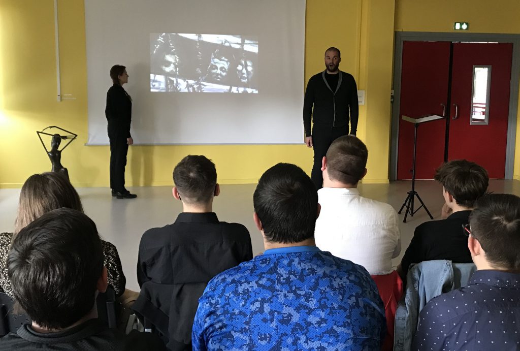 Ateliers et représentation théâtrale avec la Cie Belladona