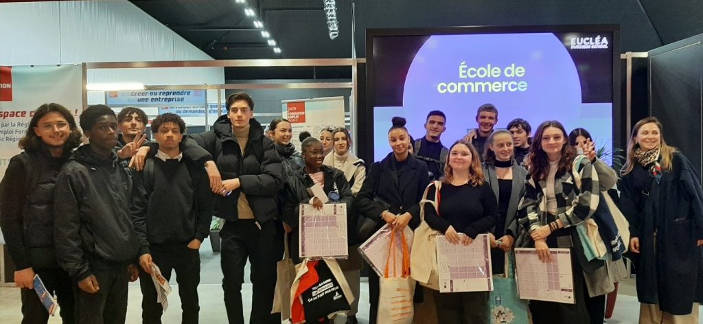 Les élèves de TMCV au Salon de l'emploi et de la formation à Colmar