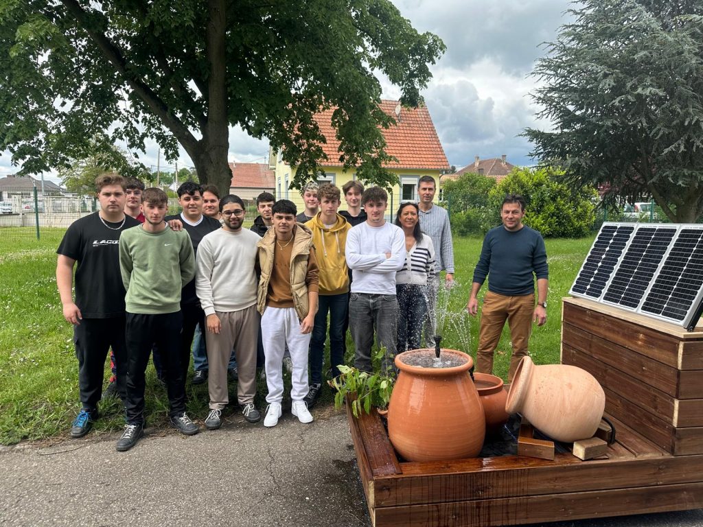 Les élèves de 1MELEC travaillent sur le projet de résidence Pro